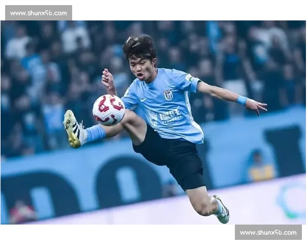 补时绝平申花!大连英博终破 BIG4 不胜魔咒